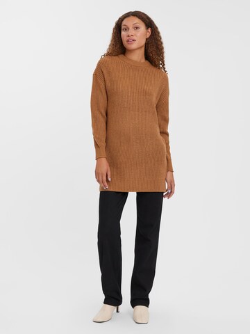 VERO MODA Gebreide jurk 'Lea' in Bruin