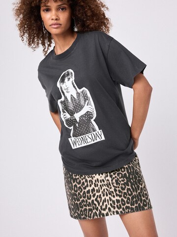 melns Next T-Krekls