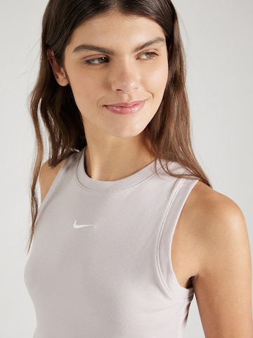 Nike Sportswear - Top 'ESSENTIAL' em roxo
