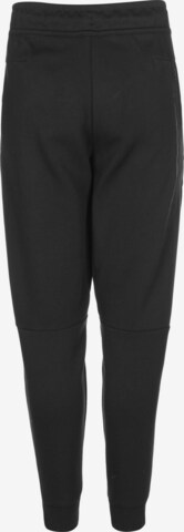Nike Sportswear Regularen Hlače 'Tech Feece' | črna barva
