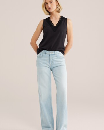 WE Fashion Toppi värissä musta