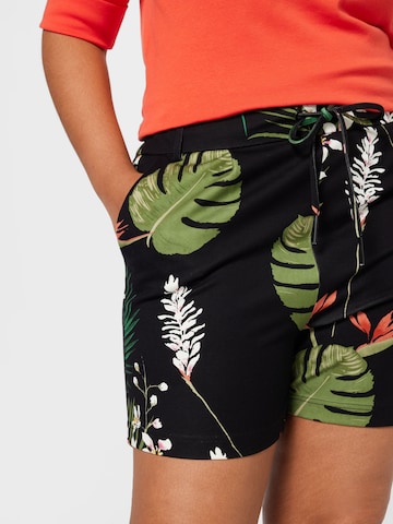 ONLY Curve Regular Shorts 'POPTRASH' in Schwarz