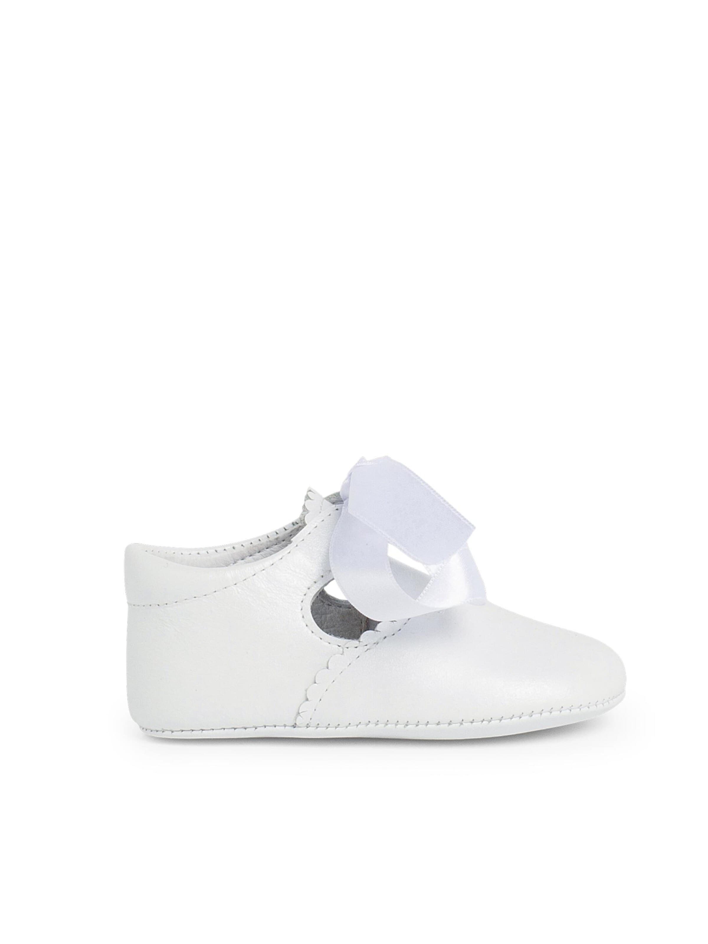 Pisamonas First-Step Shoes in White