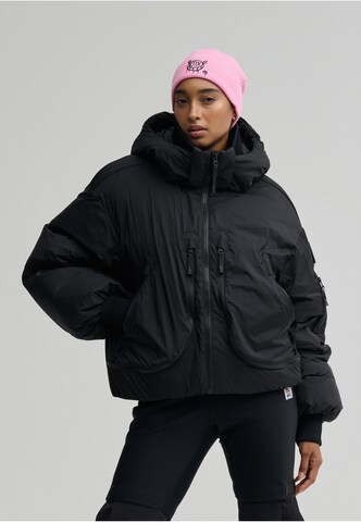 elho Tussenjas 'Astro' in Zwart: voorkant