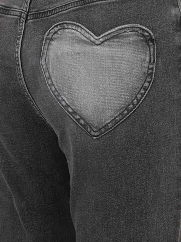 Miss Selfridge Flared Jeans in Black