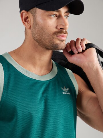 ADIDAS ORIGINALS - Camiseta 'Adicolor' en verde