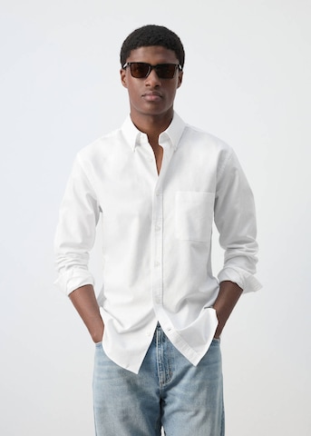 MANGO MAN Regular Fit Hemd 'Oxli' in Weiß: Vorderseite