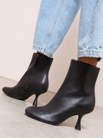 Friends Like These Čižmy - Čierna