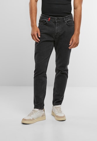 2Y Premium Slim fit Jeans in Black: front