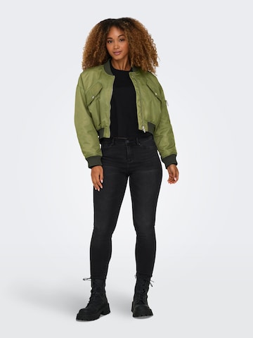 Veste mi-saison 'SVEA' ONLY en vert