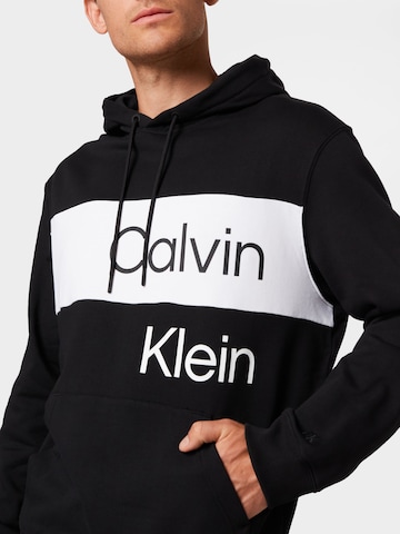 Calvin Klein Sweatshirt in Schwarz