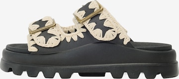 Mule MOU en noir : devant