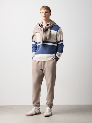 Next Tapered Hose in Grau