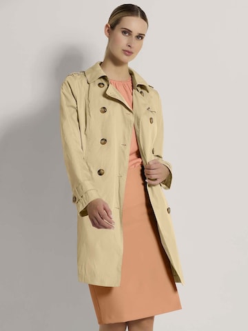 MADELEINE Tussenmantel in Beige: voorkant