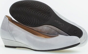 GABOR Ballet Flats in Grey