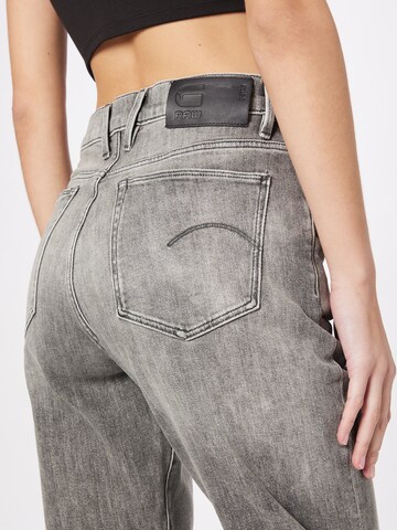 Regular Jean G-Star RAW en gris