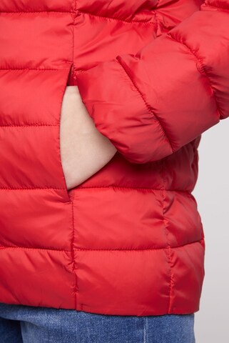 Soccx Between-Season Jacket in Red