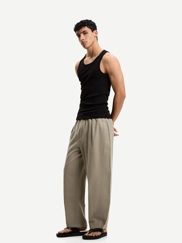 Loosefit Pantaloni di Bershka in marrone