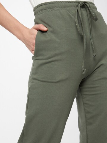WAL G. Zúžený Kalhoty 'Bethan' – zelená