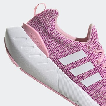 ADIDAS SPORTSWEAR - Sapatilha de desporto 'Swift Run 22' em rosa