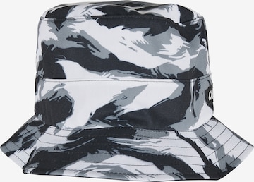 Cappello 'Can't Stop Bucket' di Cayler & Sons in nero: frontale