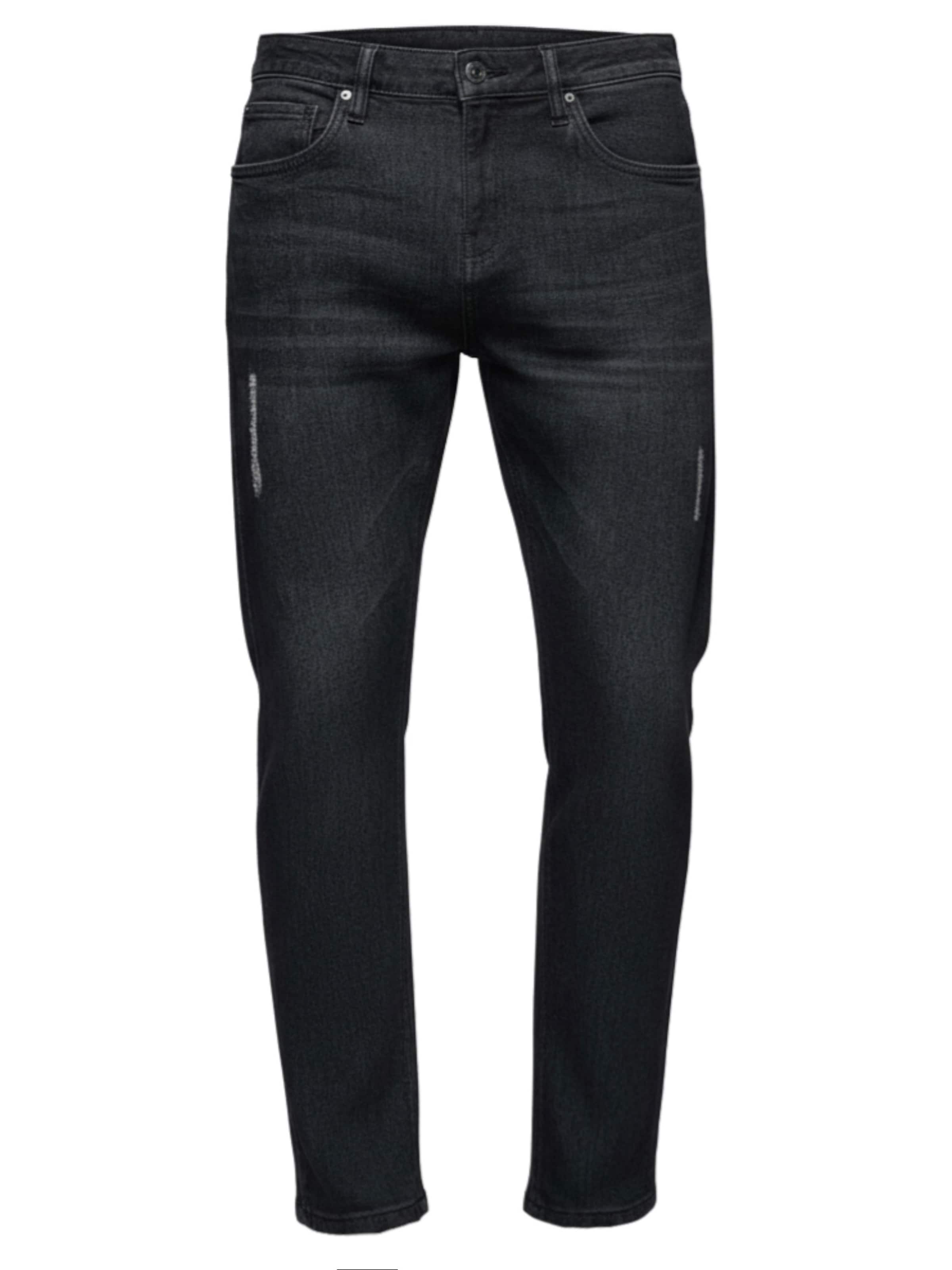 Jean Ombre en noir : devant