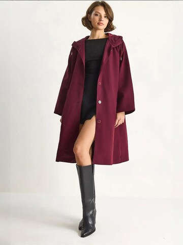 Bianco Lucci - Sobretudo meia-estação em vermelho