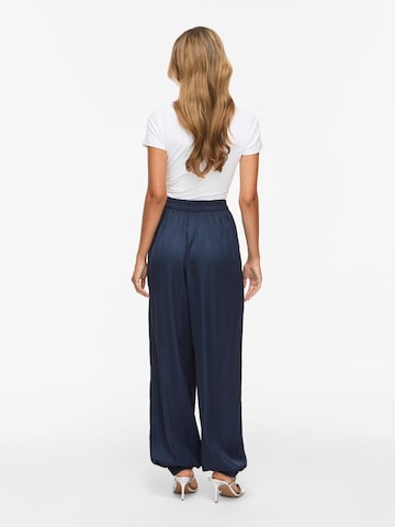 VILA - Tapered Pantalón 'VINela' en azul