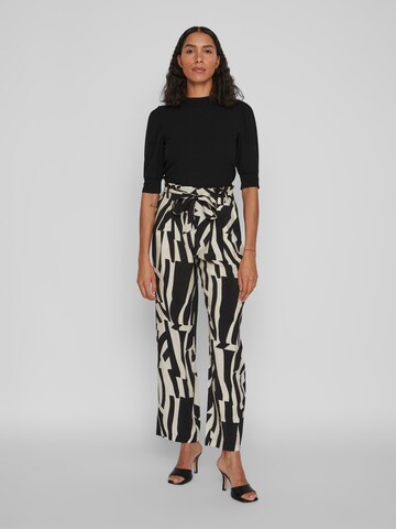 VILA Regular Pleat-front trousers 'Uma' in Black