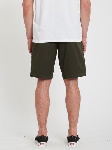 Volcom Regular Shorts 'Frickin' in Grün