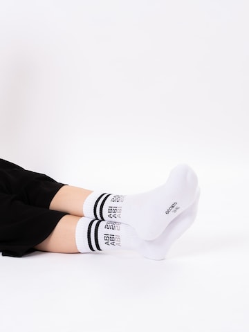 Occulto Athletic Socks 'Abi' in White