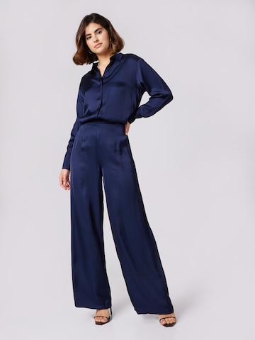 Guido Maria Kretschmer Women Loose fit Pleat-front trousers 'Leany' in Blue