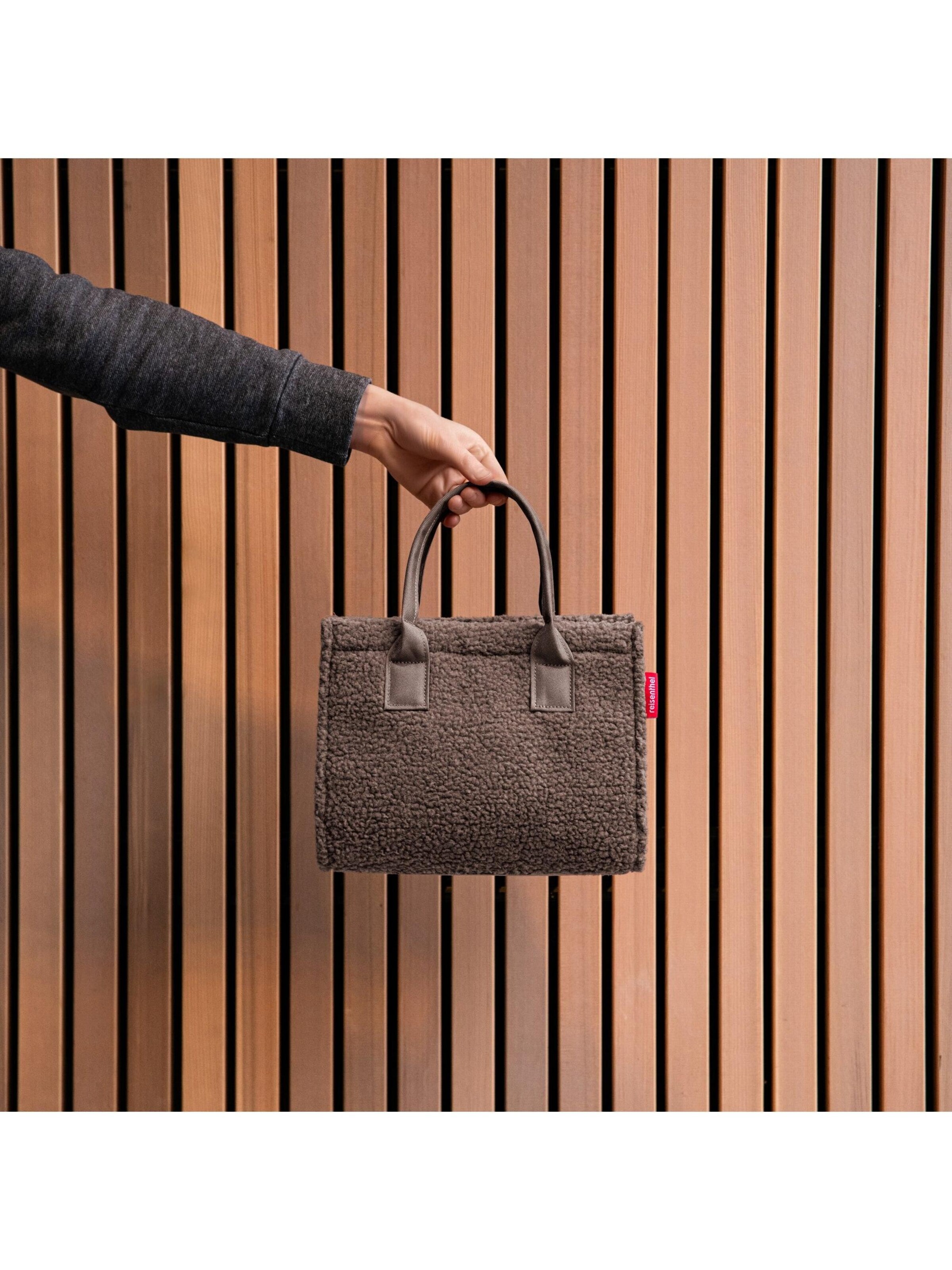 REISENTHEL Shopper in Brown