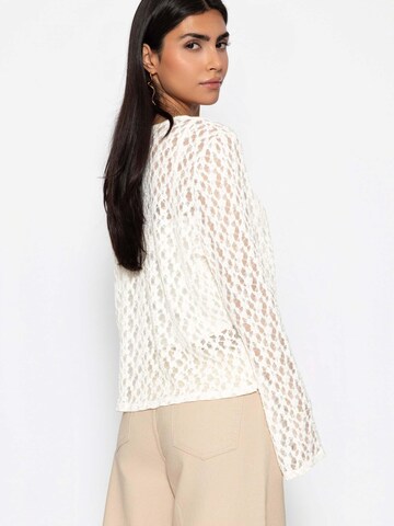 SASSYCLASSY Strickjacke in Weiß
