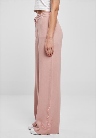 Karl Kani Loosefit Hose 'KW221-022-1' in Pink