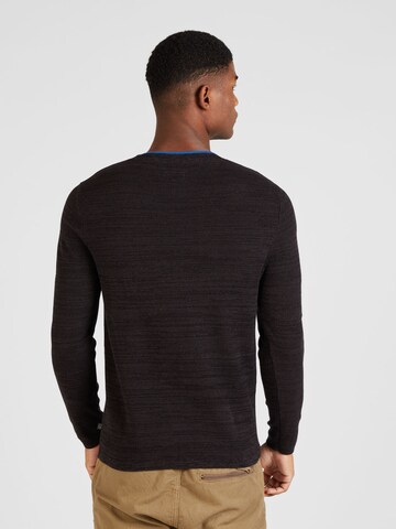 QS - Pullover em preto