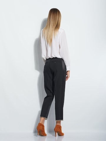 BURBERRY Regular Hose‌‌‌‌‌‌‌‌ in Schwarz: Vorderseite