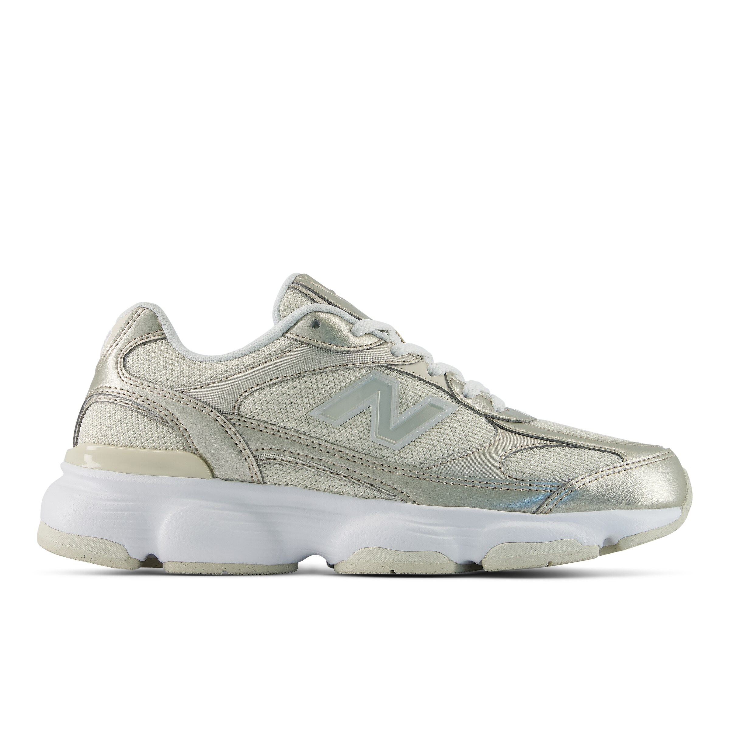 new balance Sneakers in Gold