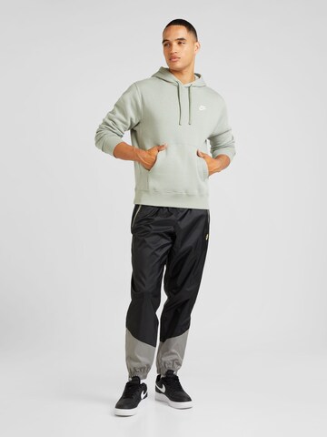Nike Sportswear Bluzka sportowa 'Club Fleece' w kolorze zielony