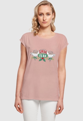 ABSOLUTE CULT Shirt 'Friends - Festive Central Perk' in Roze: voorkant