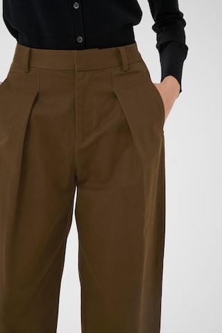 InWear - Perna larga Calças em castanho