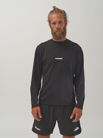 Pacemaker T-shirt i svart: framsida