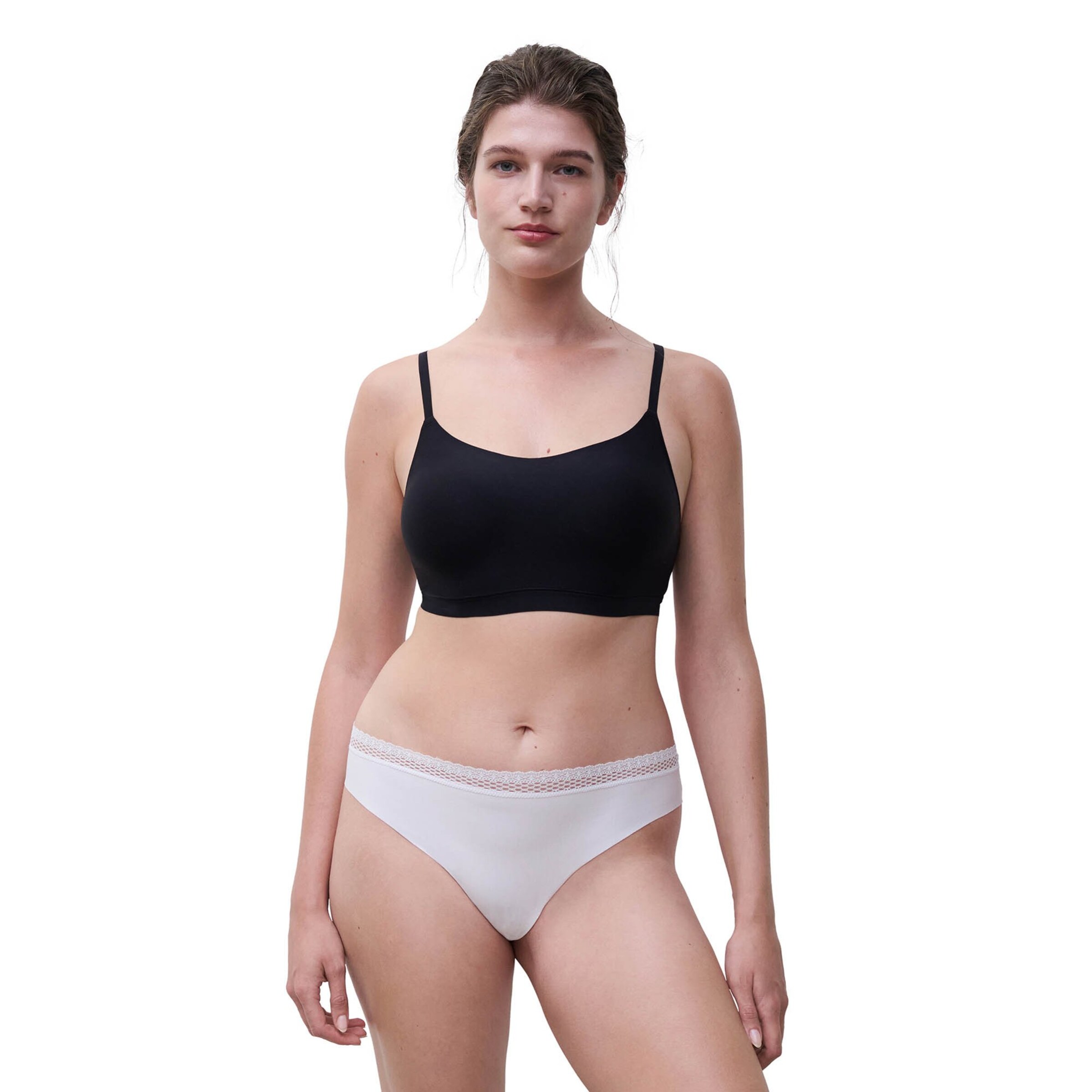 Chantelle Stringi 'Cozy Chic' w kolorze biały