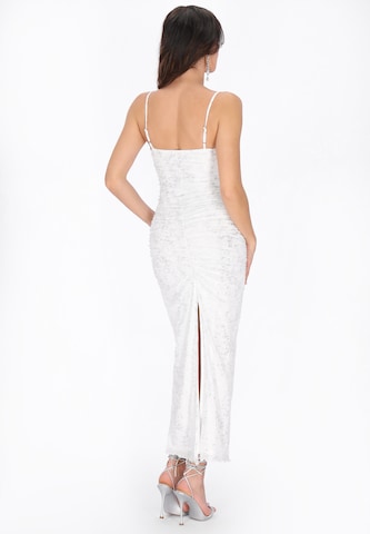 Robe de soirée faina en blanc