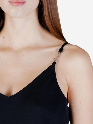 Top 'NEW SL CAROLINE LOGO TANK W6GH30 W1845' di GUESS in nero
