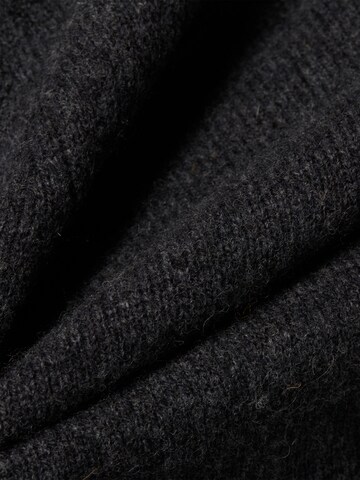 Andrew James Pullover in Grau