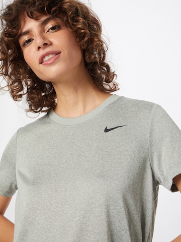 Tricou funcțional de la NIKE pe gri