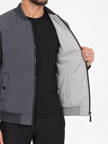 Danger Wintermantel 'Puffer- und Daunenmäntel'‌‌‌‌‌‌‌ in Grau