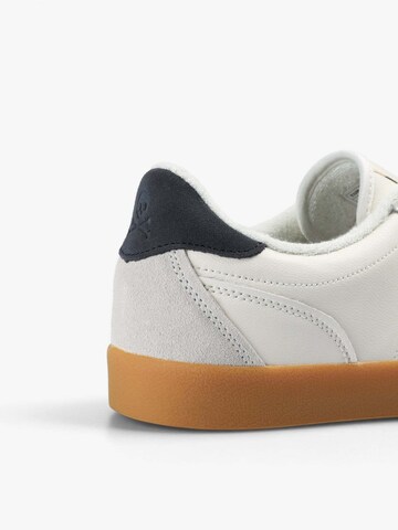Scalpers Platform trainers 'Marnie' in White