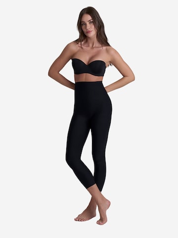 Bye Bra - Pantalón moldeador 'Sculpting Capri' en negro